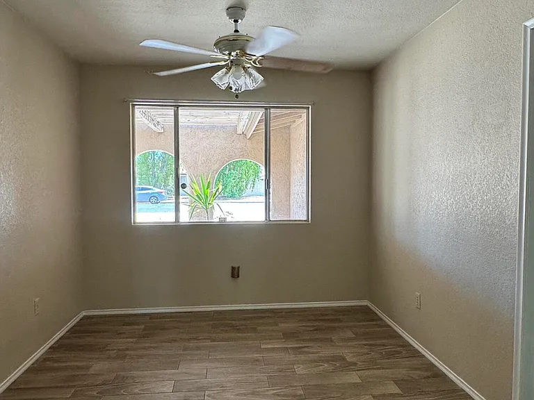 3468 E Hearn Rd — Photo 5