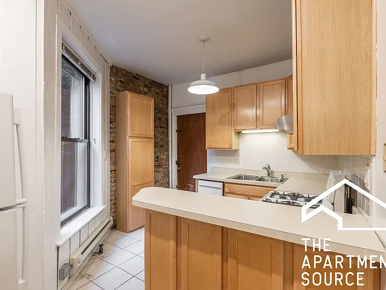 1236 N Dearborn St #2A — Photo 3