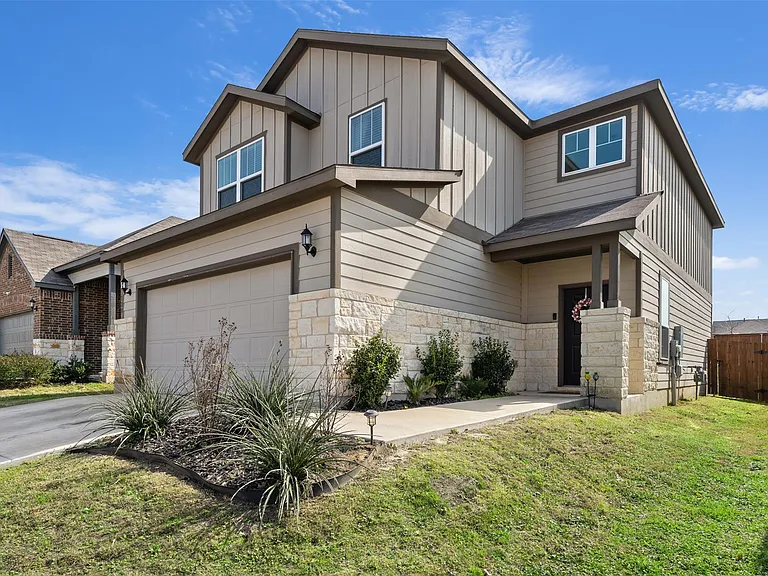 328 Thornless Cir — Photo 5