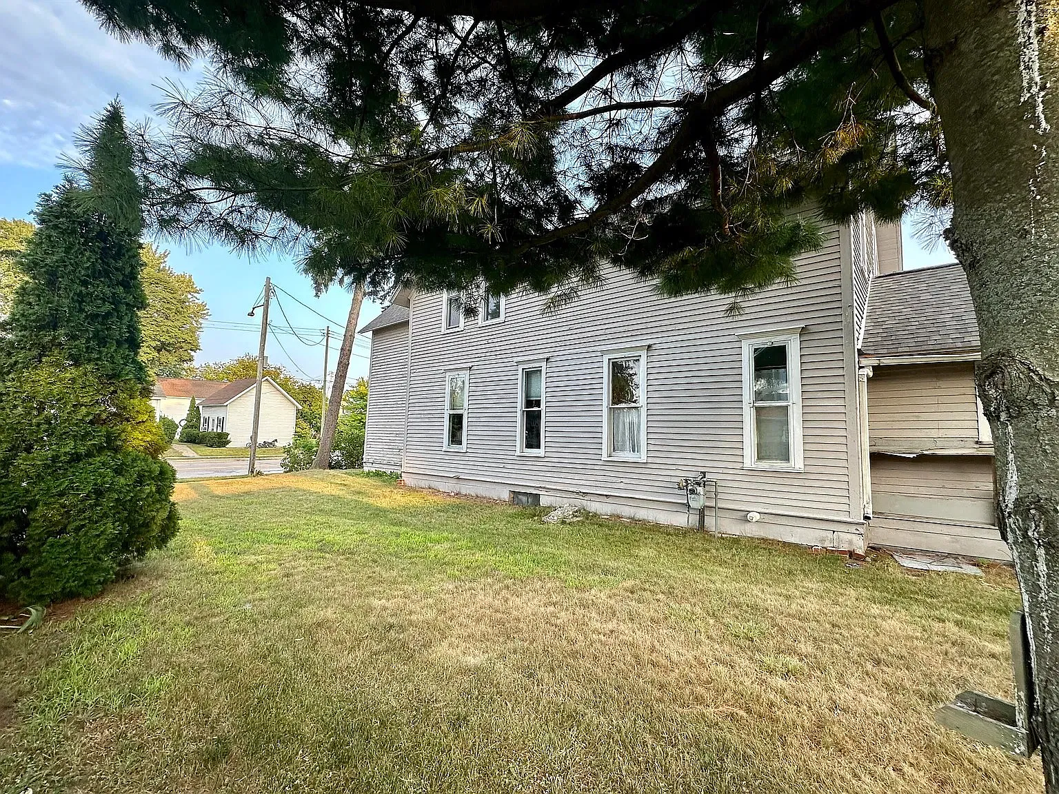 510 Cypress St — Photo 4
