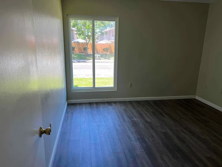 520 Myrtlewood Ct #2 — Photo 19