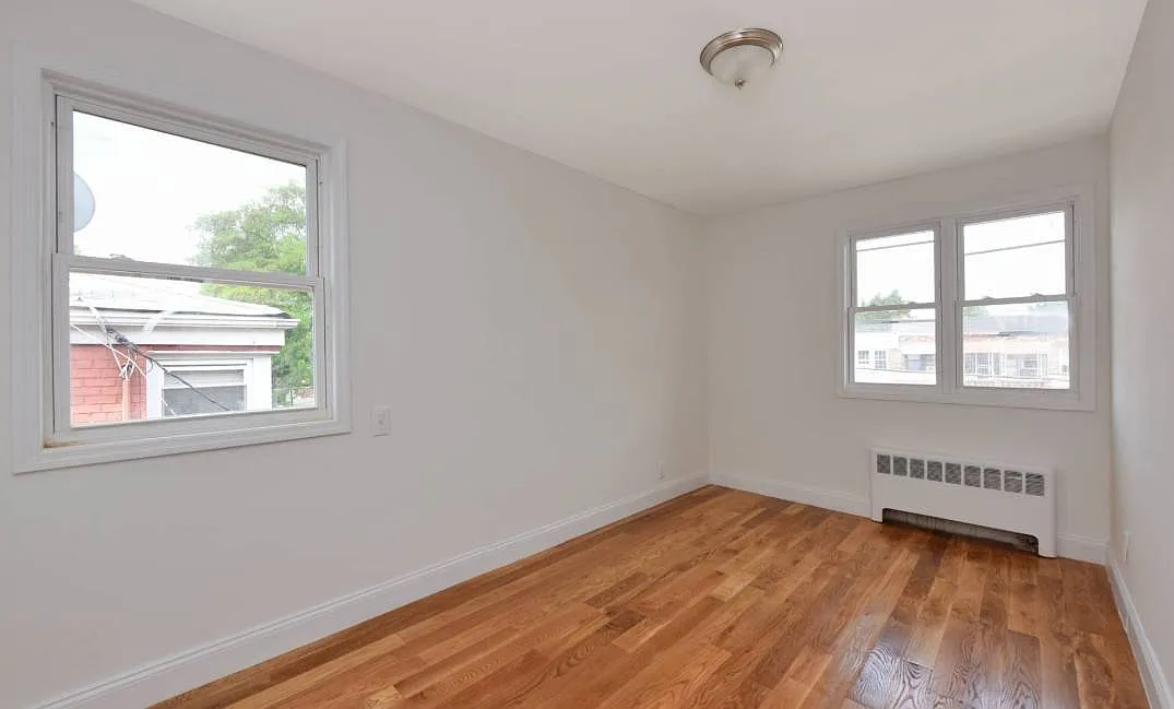 2 bed, 1.0 bath, $2,700 — Photo 2