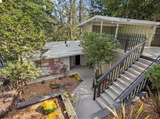7101 Pinehaven Rd, Oakland, CA 94611