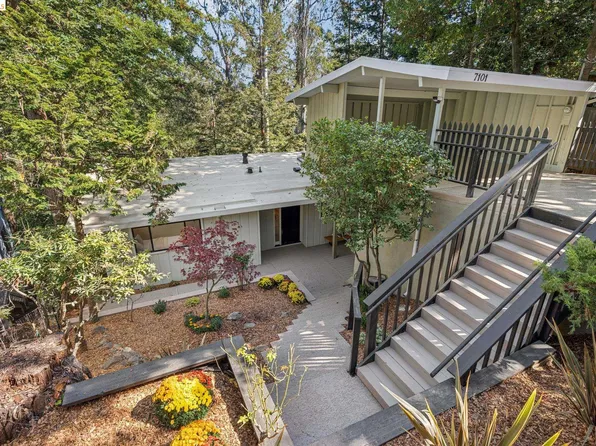 7101 Pinehaven Rd, Oakland, CA 94611
