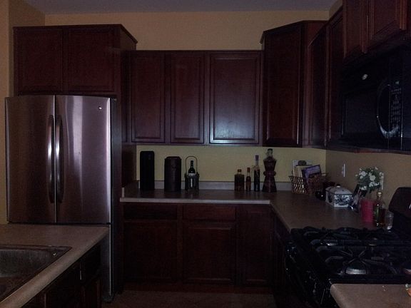 3rd image of 590 E Cactus Wren Dr