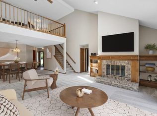 11709 Tulip St NW, Coon Rapids, MN 55433