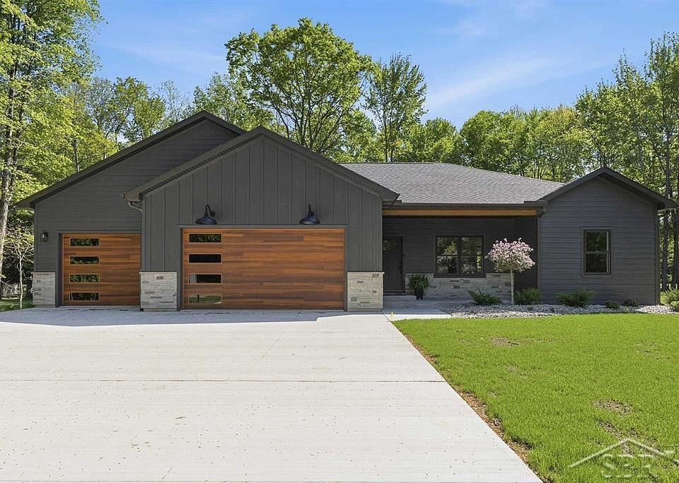 1st image of 875 S Crooked Tree Ln
