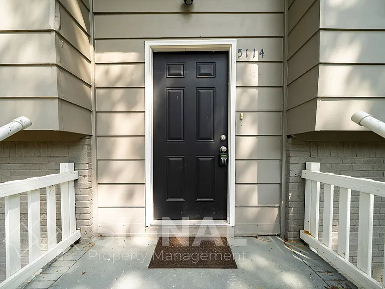 5114 Beacon Dr — Photo 4