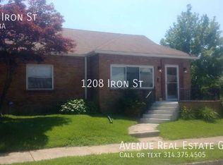 1208 Iron St, Saint Louis, MO 63111
