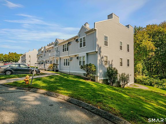 4th image of 82 Longview Street #61