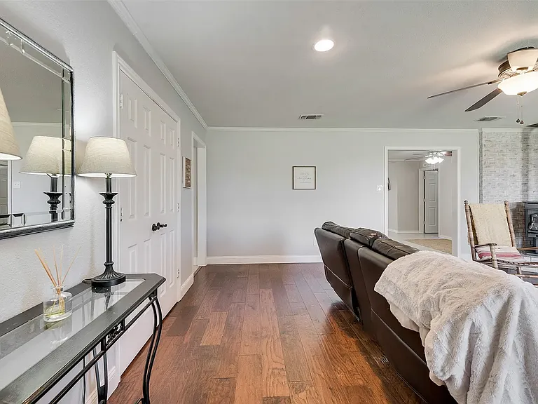 9711 Old Nacogdoches Trl — Photo 24