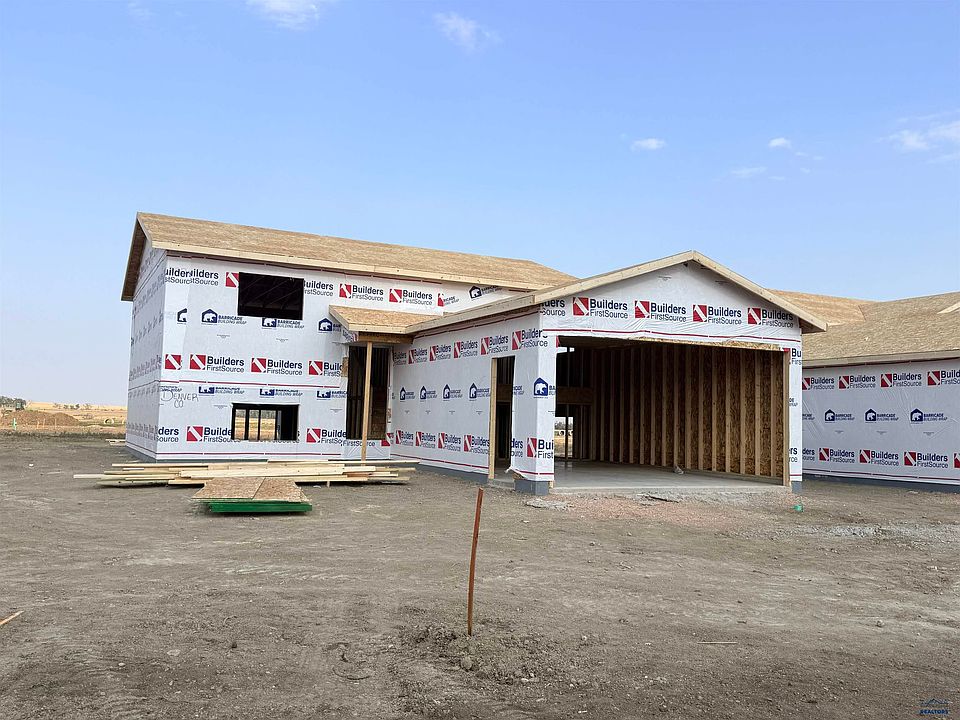 1st image of 4026 McIntosh Ln