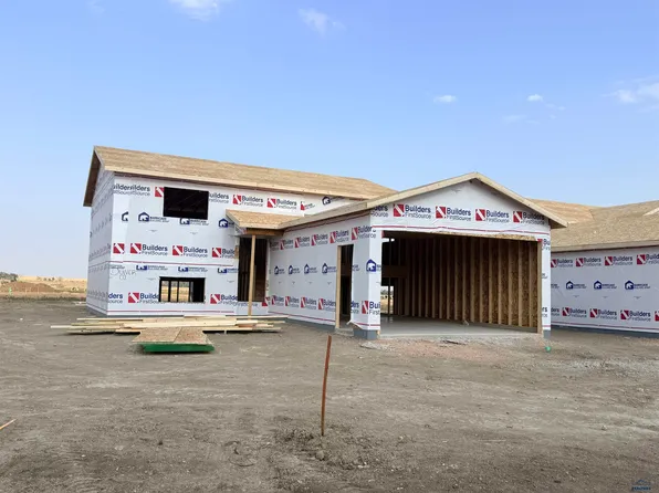 4026 McIntosh Ln, Rapid City, SD 57703