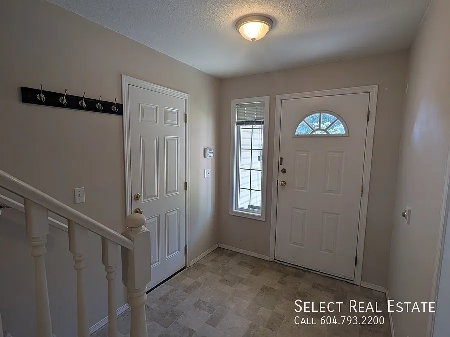 4 bed, 1550 sqft, $2,575 — Photo 2