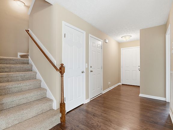 5th image of 3192 Hidden Creek Dr