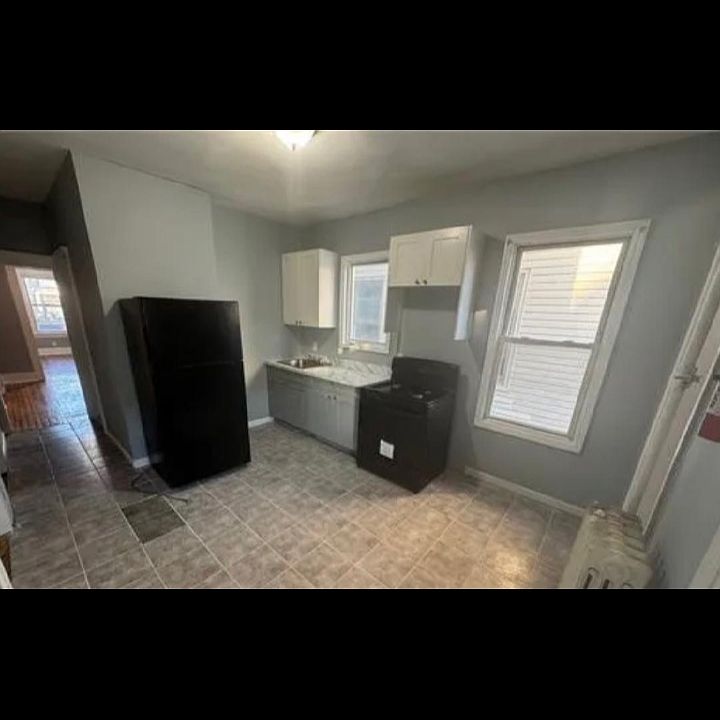 1st image of 36 Dehart Pl #1A