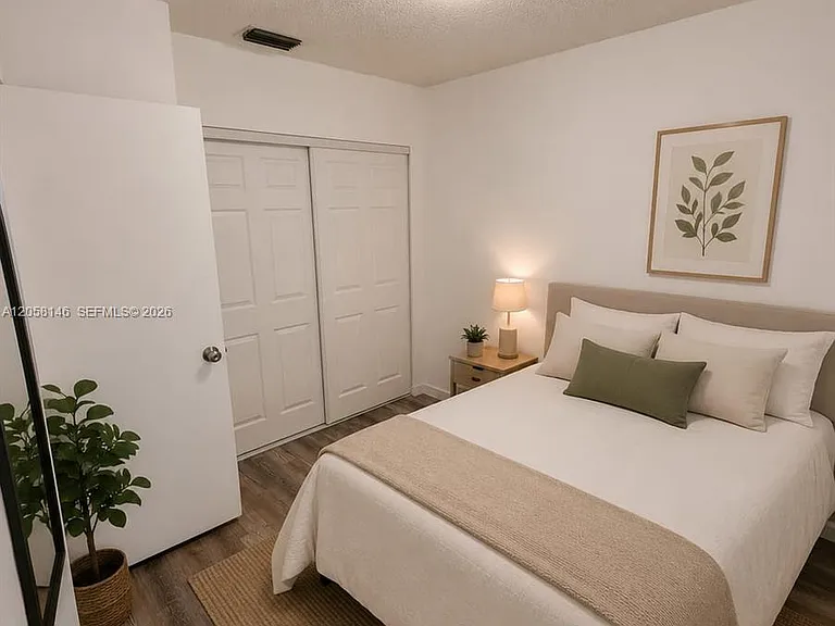 1650 NW 25th Ave #213 — Photo 4