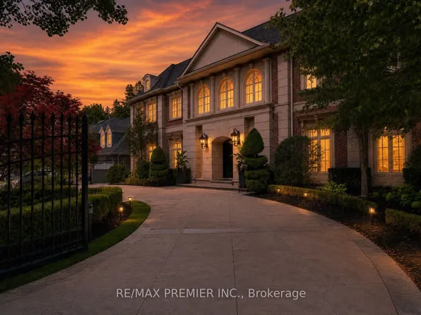6 The Bridle Path, Toronto, ON M2L 1C8