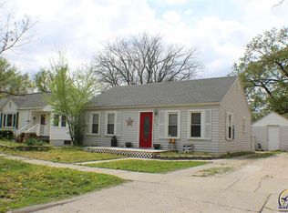 935 Sunnyslope St, Emporia, KS 66801