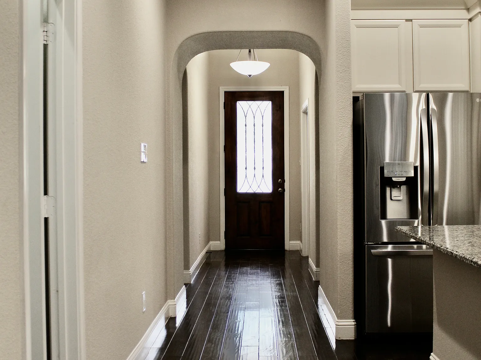 3 bed, 2.5 bath, 2573 sqft, $3,000 — Photo 4