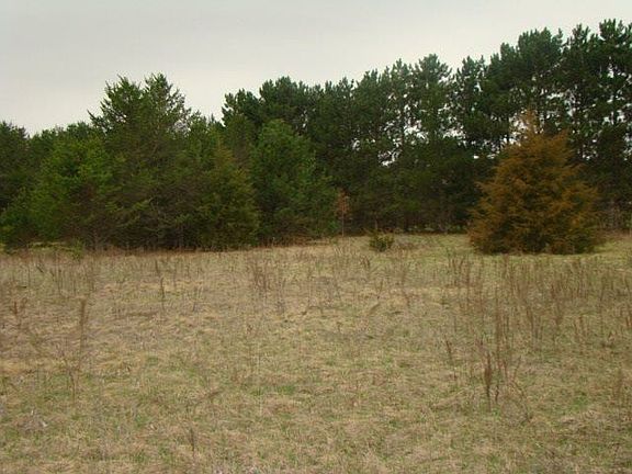 4th image of 722 County Road G
