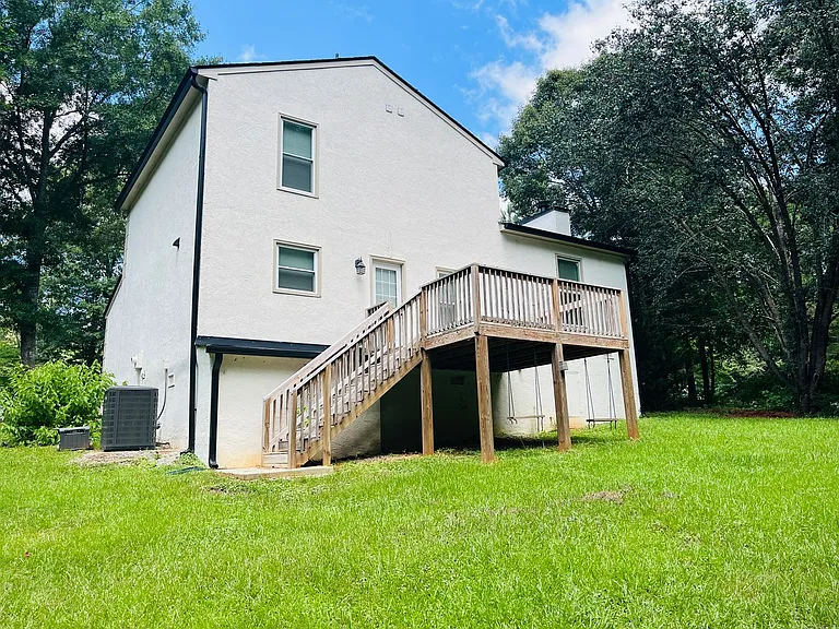 28 Bowers Dr — Photo 47