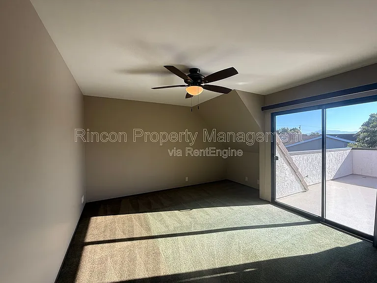 408 Galvin Cir — Photo 9