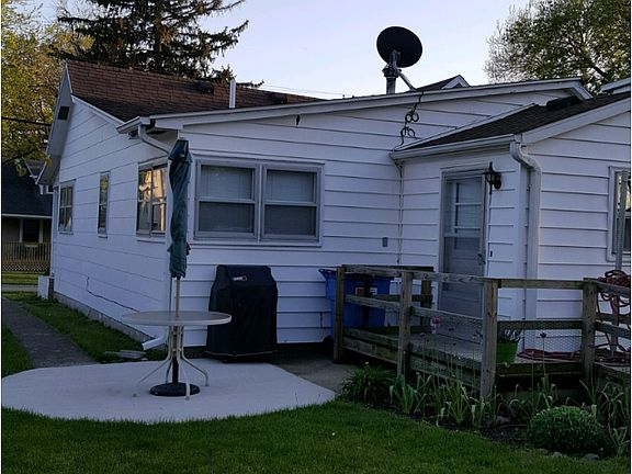 3rd image of 312 E Marion St