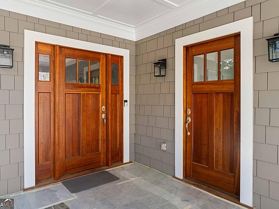 5th image of 1131 Rosedale Dr NE