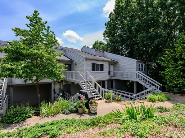 1050 21st Ave NW APT 32, Hickory, NC 28601