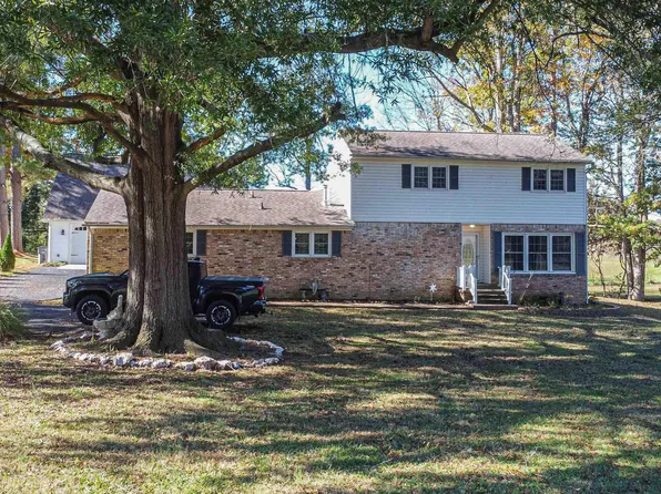 145 Nickell Heights Rd, Paducah, KY 42003