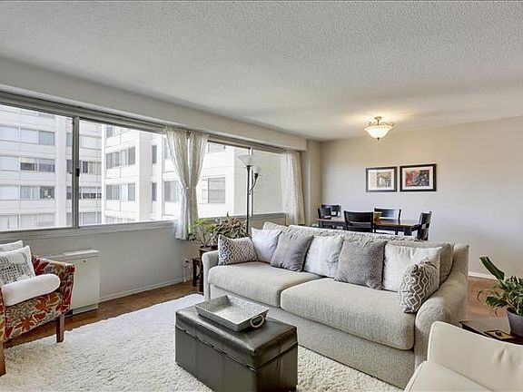 3rd image of 4515 Willard Ave APT 1614S