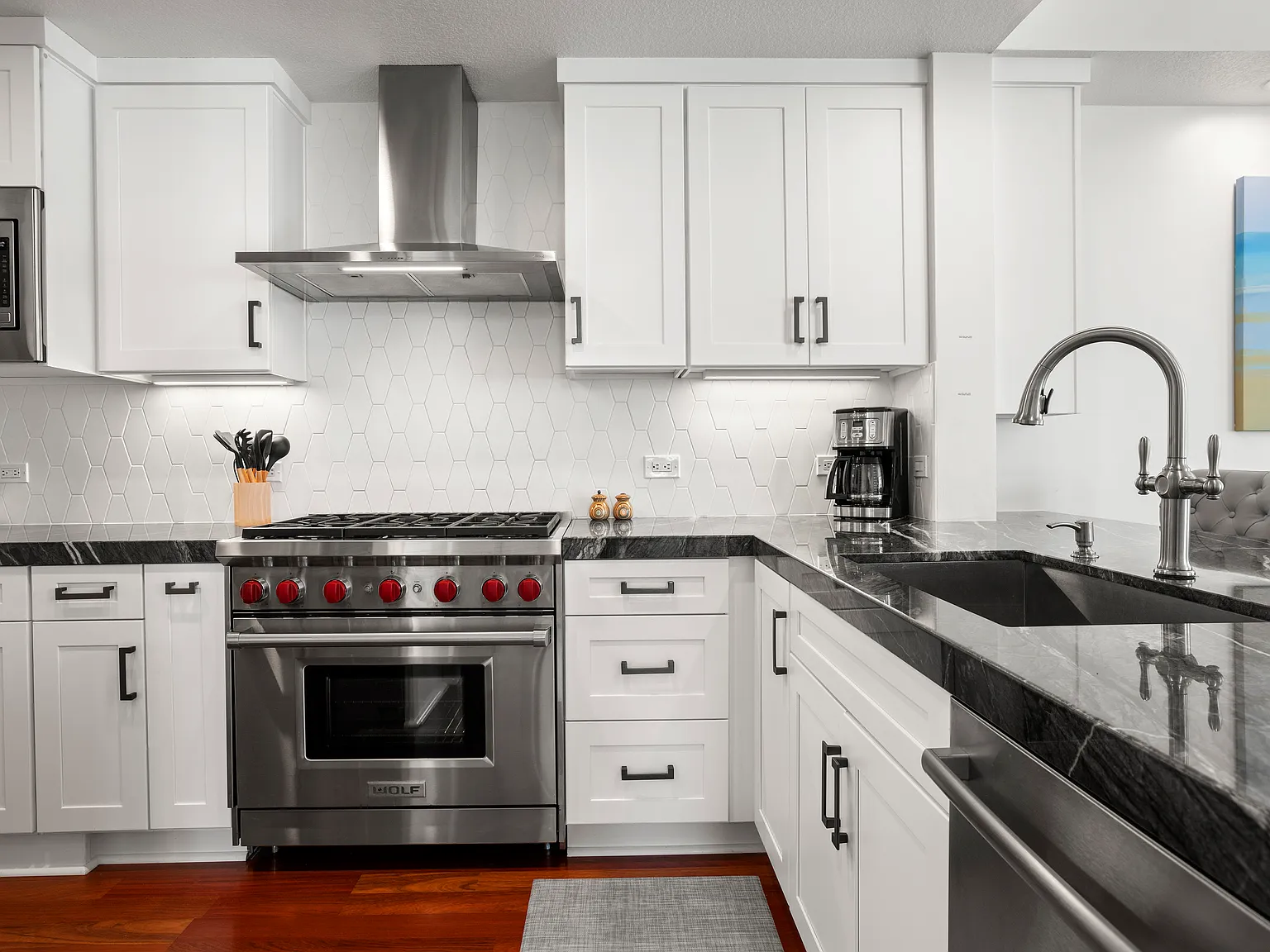 2 bed, 1215 sqft, $7,000 — Photo 4