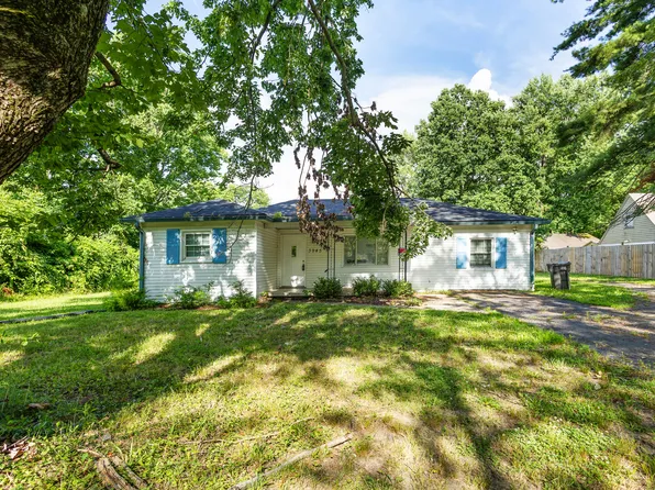 3945 N Ridgeview Dr, Indianapolis, IN 46226
