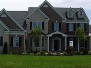 403 Stonebridge Rd, Bedminster, PA 18944