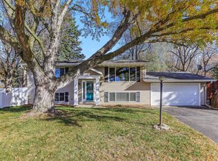 2390 Cohansey Blvd, Saint Paul, MN 55113