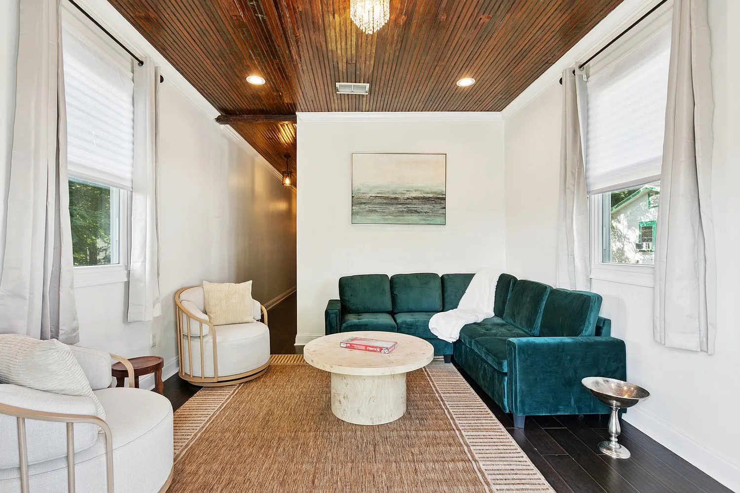 2 bed, $3,000 — Photo 2