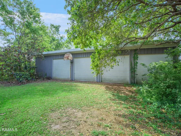 1123 Lee Charles St, Franklin, LA 70538