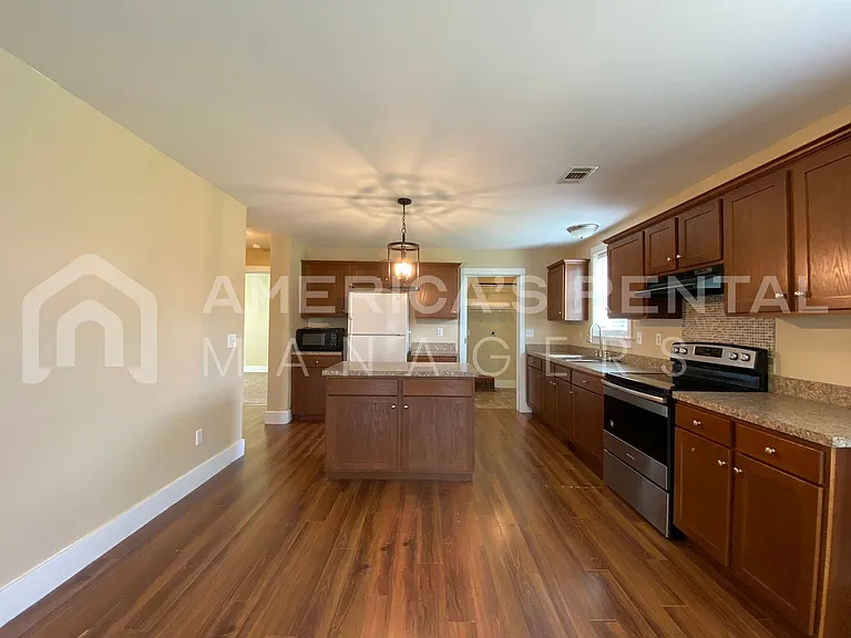 4145 Fitzpatrick Blvd — Photo 5