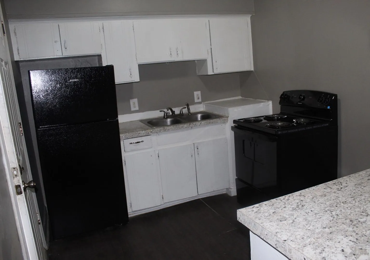 Iron Street Apartments — Photo 3
