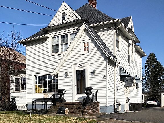 3rd image of 1509 Wyoming Ave