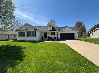 7818 Harvest Ln, Portage, MI 49002