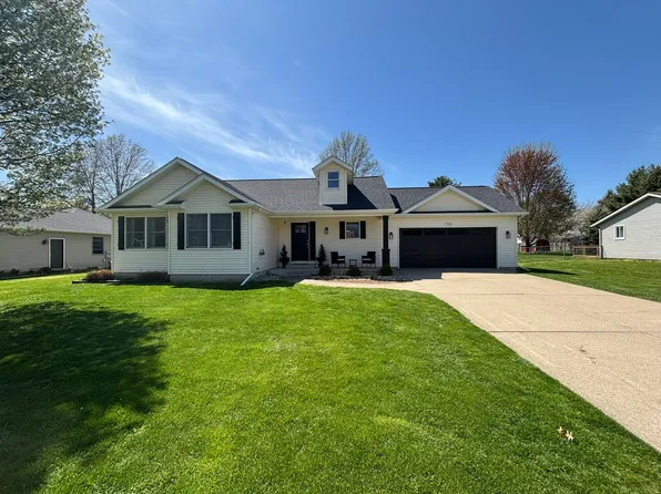 7818 Harvest Ln, Portage, MI 49002