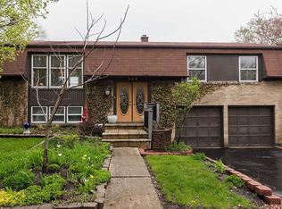 548 Hampshire Ln, Bolingbrook, IL 60440