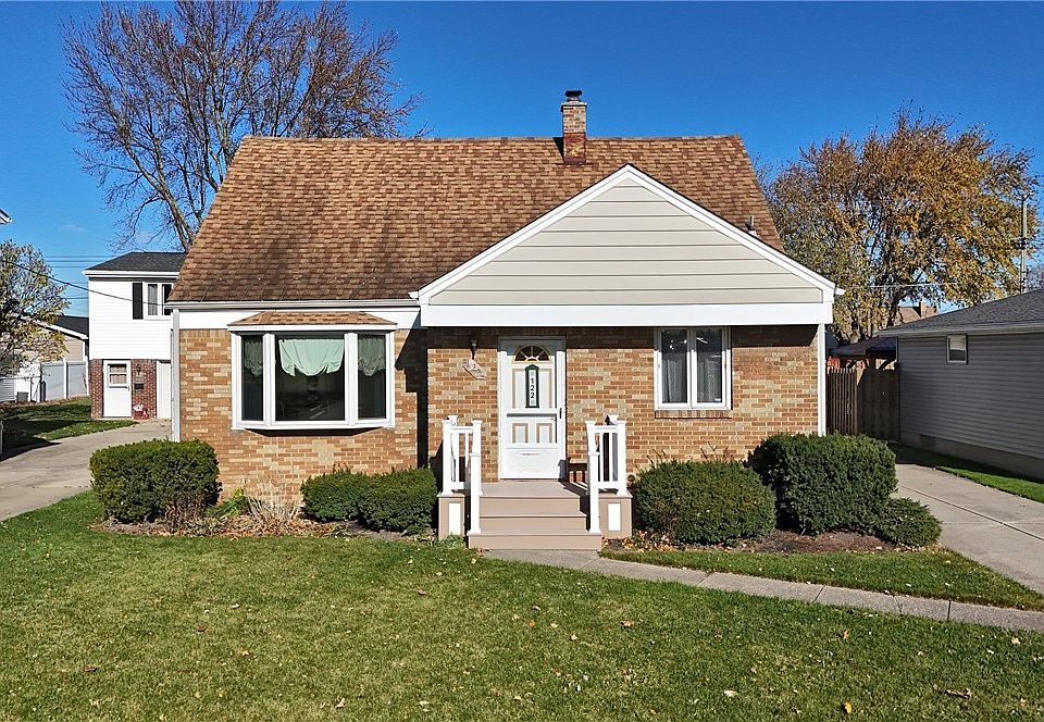 1st image of 122 Goering Ave