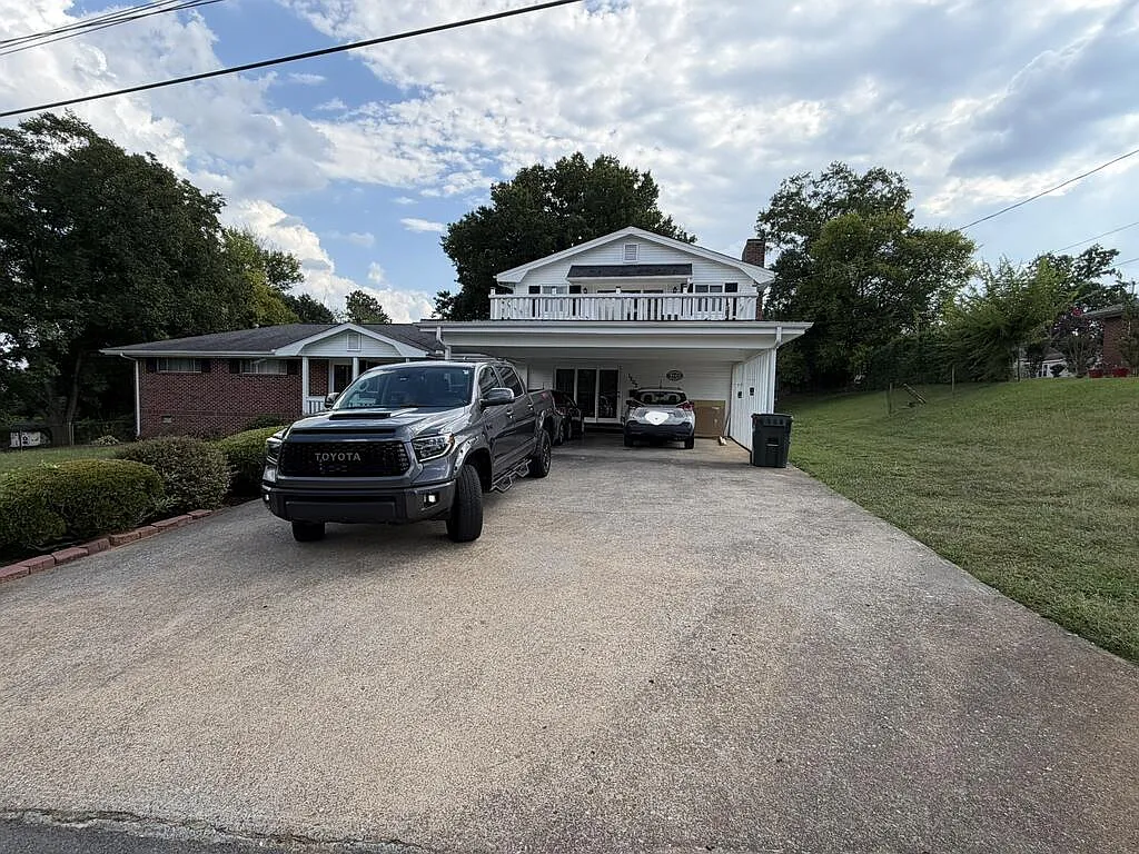 1 bed, 600 sqft, $1,200 — Photo 1