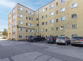 25735 Lorain Rd UNIT 407, North Olmsted, OH