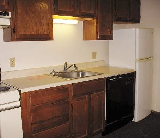 2nd image of 13 N 32nd St APT 1