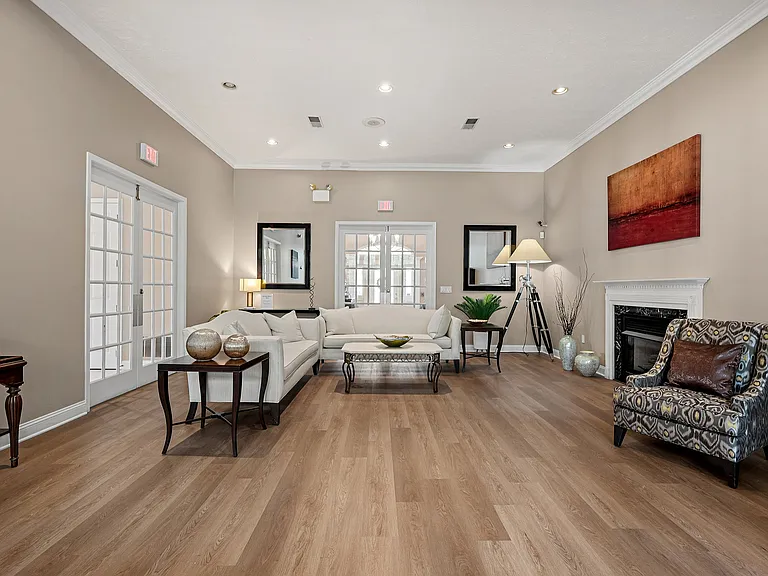 90 Berkley Manor Drive_15
