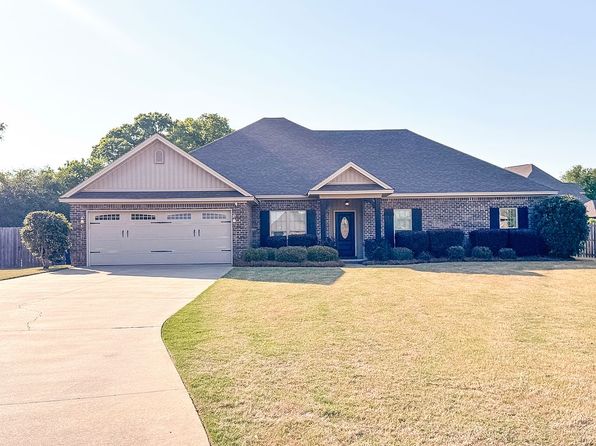 1516 Rushmore Dr